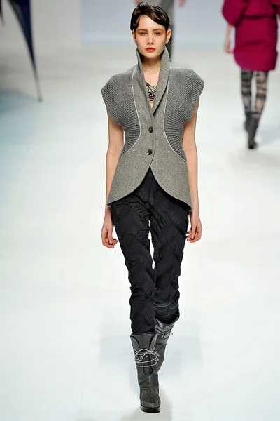 Look 17